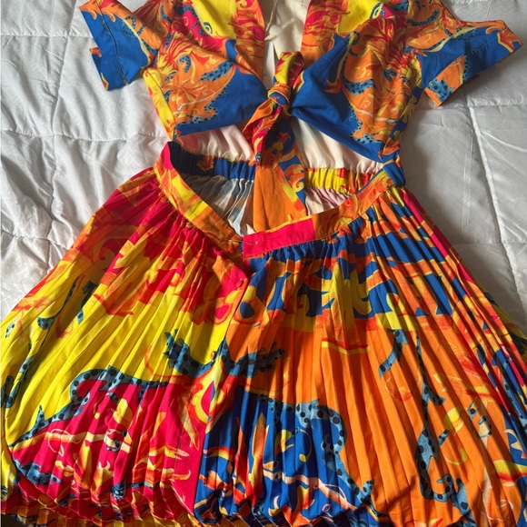 Tropical pleated dress - Picture 4 of 4